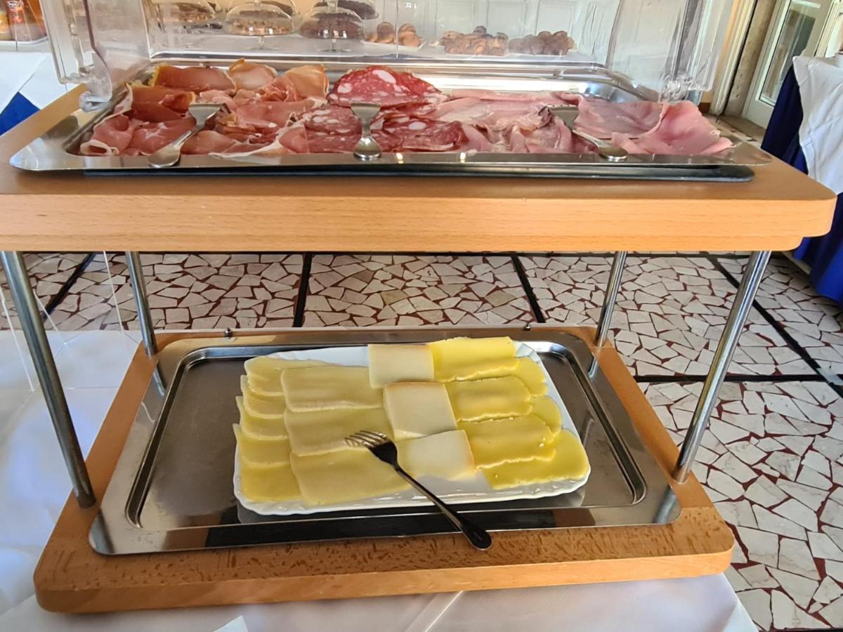 Hotel Perla Del Mare Lido di Camaiore Luaran gambar