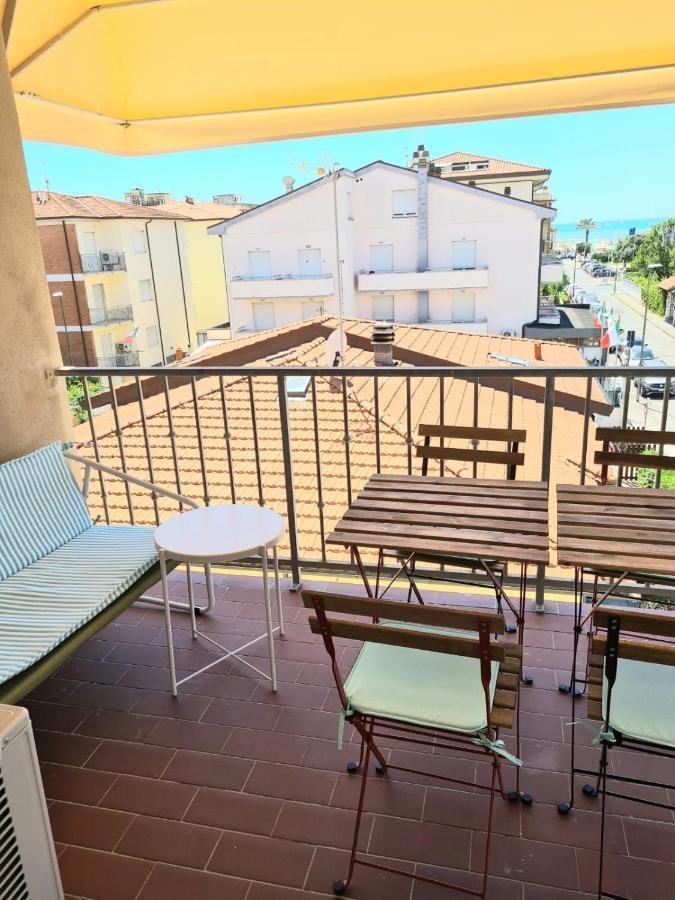 Hotel Perla Del Mare Lido di Camaiore Luaran gambar